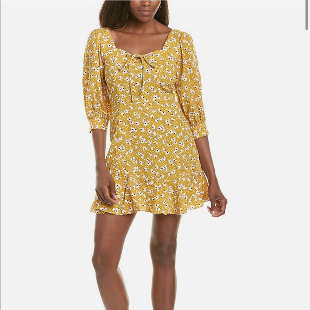 DNT Yellow Floral Lace-Up Front Mini Dress. Sz. L